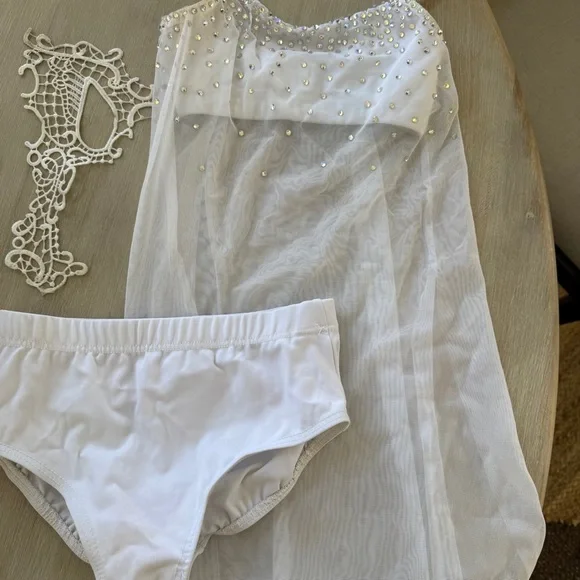 Custom Lyrical or Contemporary Solo Costume Size 8/9 White - Picture 1 of 12